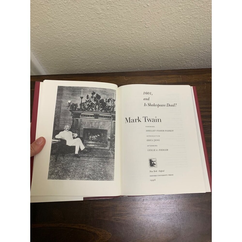 Vintage 1601, AND IS SHAKESPEARE DEAD HC 1996 by Mark Twain Oxford Press - Picture 5 of 5